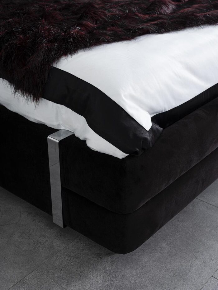 Versace Bed 03 | Merlo Point | Furniture Store